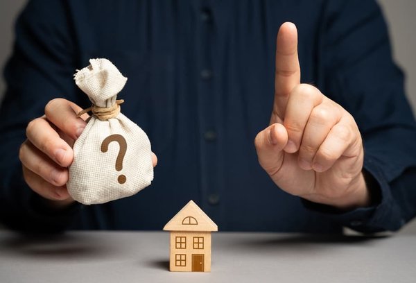 Quelles sont les implications d'une déclaration de sinistre sur les conditions d'assurance de prêt immobilier?